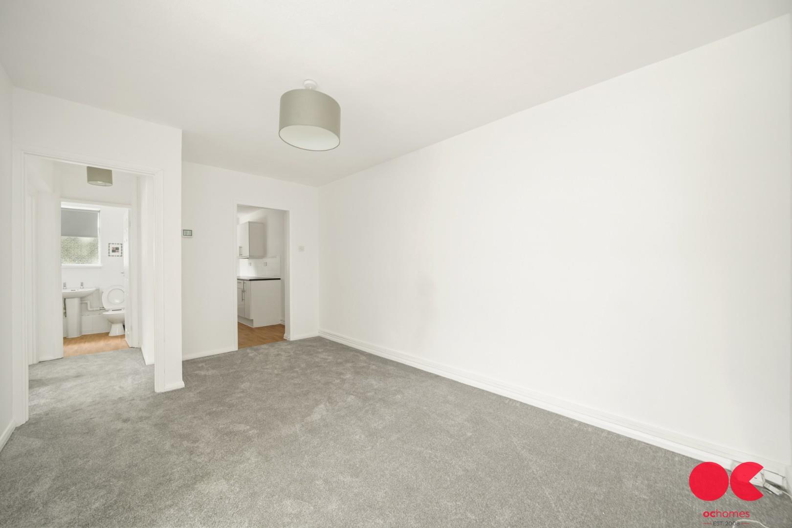2 bed flat to rent in Ferguson Court, Gidea Park  - Property Image 13