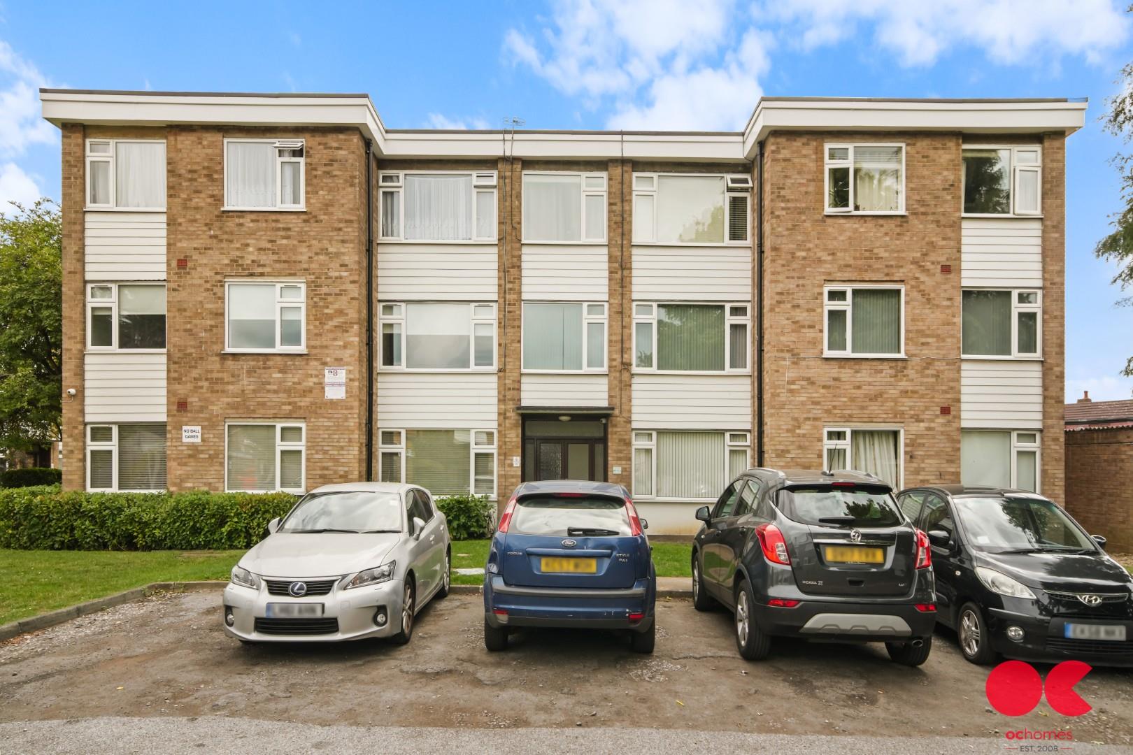2 bed flat to rent in Ferguson Court, Gidea Park  - Property Image 10