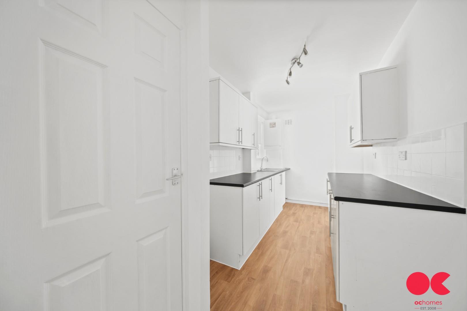 2 bed flat to rent in Ferguson Court, Gidea Park  - Property Image 8