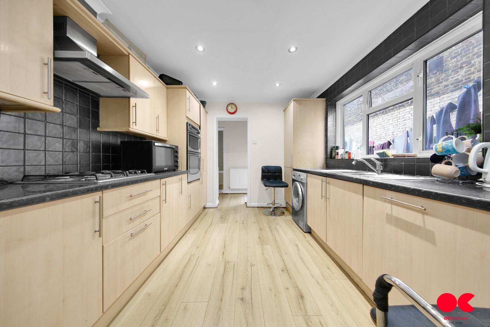 3 bed end of terrace house for sale in Manor Park Road, Manor Park  - Property Image 4