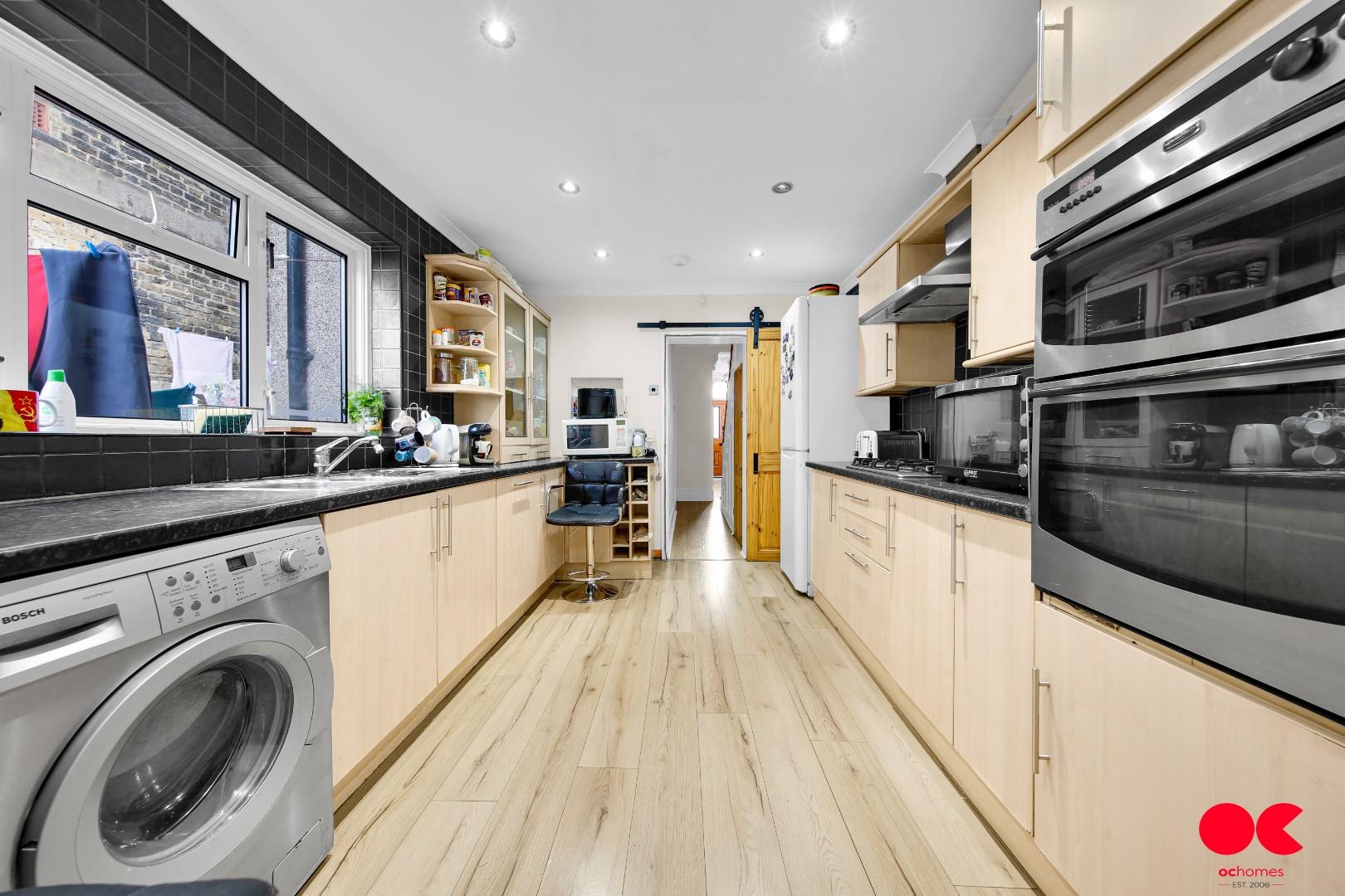 3 bed end of terrace house for sale in Manor Park Road, Manor Park  - Property Image 11