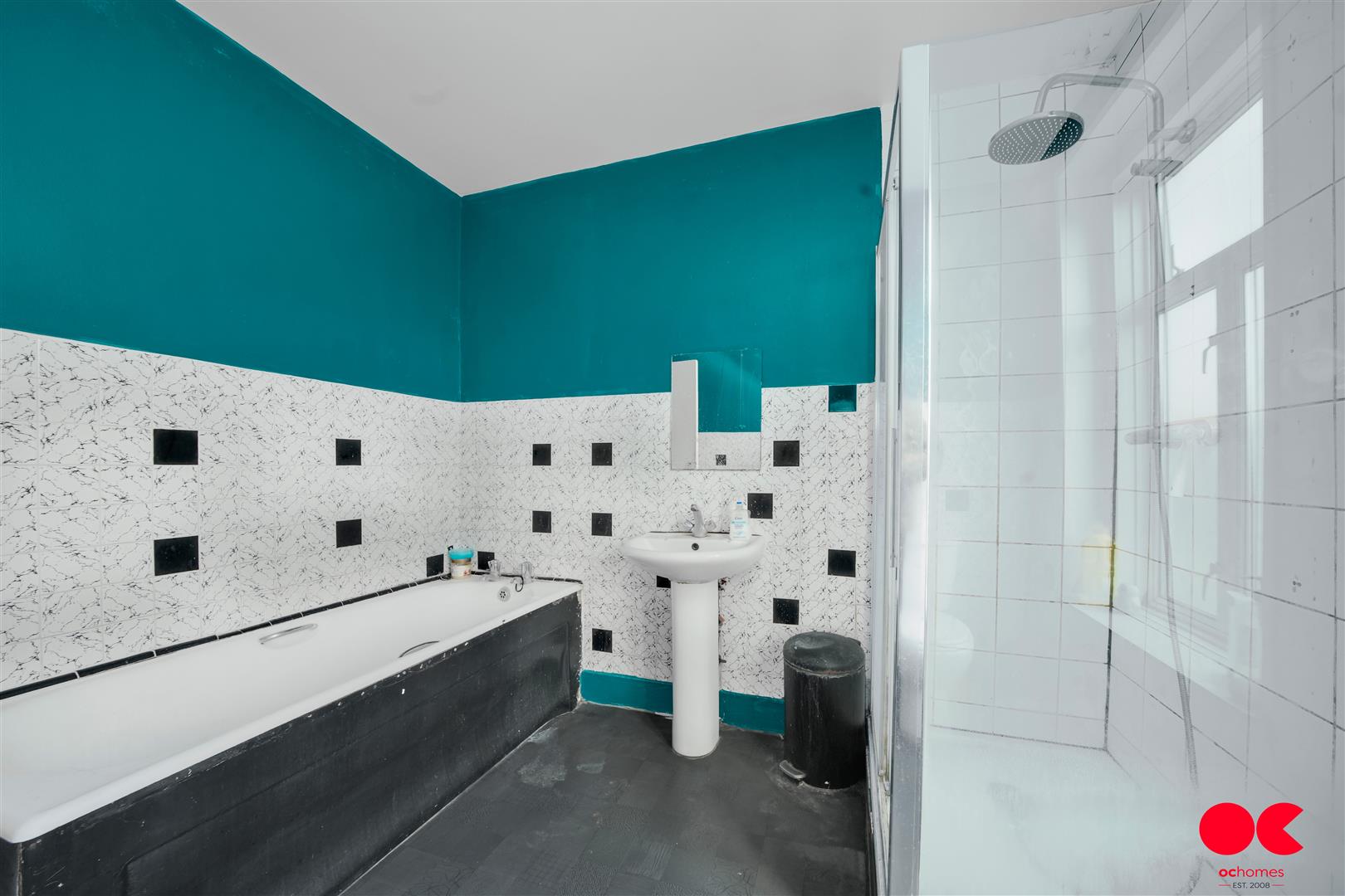 3 bed end of terrace house for sale in St. Albans Road, Seven Kings  - Property Image 3