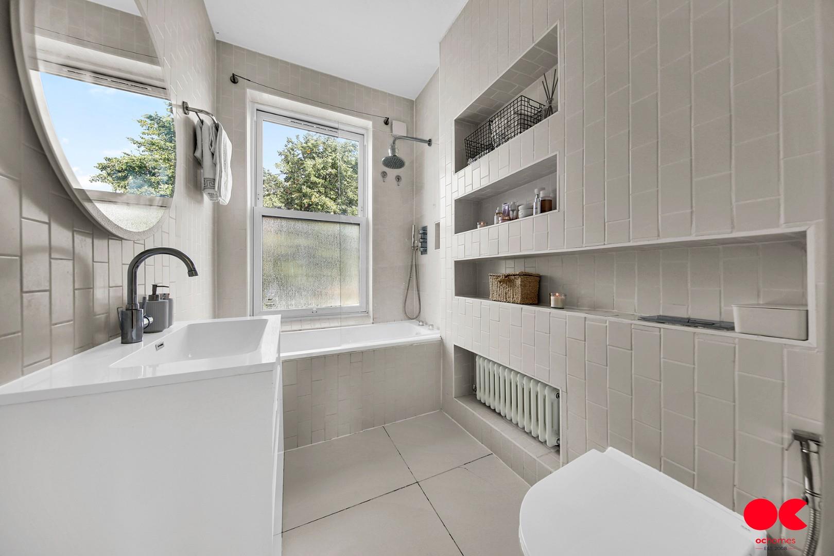 3 bed terraced house for sale in Byron Avenue, Manor Park  - Property Image 19