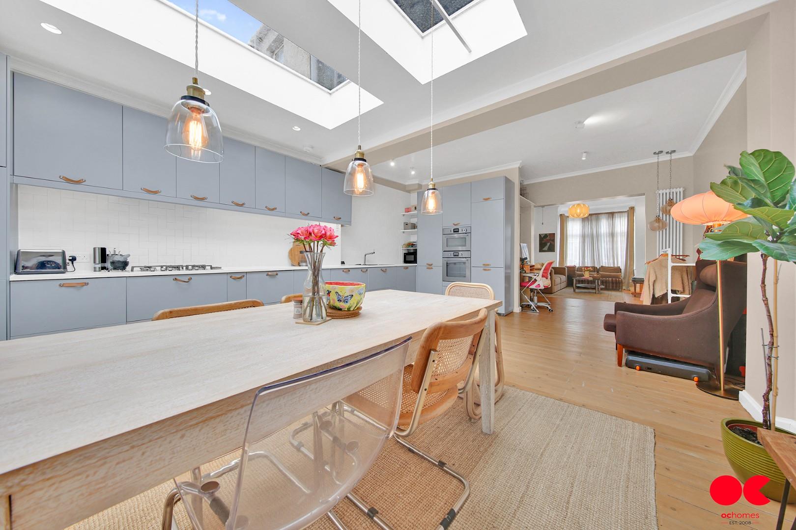 3 bed terraced house for sale in Byron Avenue, Manor Park - Property Image 1