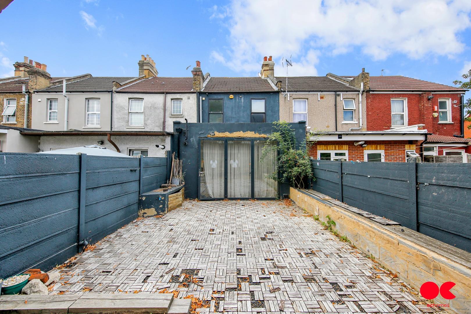 3 bed terraced house for sale in Byron Avenue, Manor Park  - Property Image 43