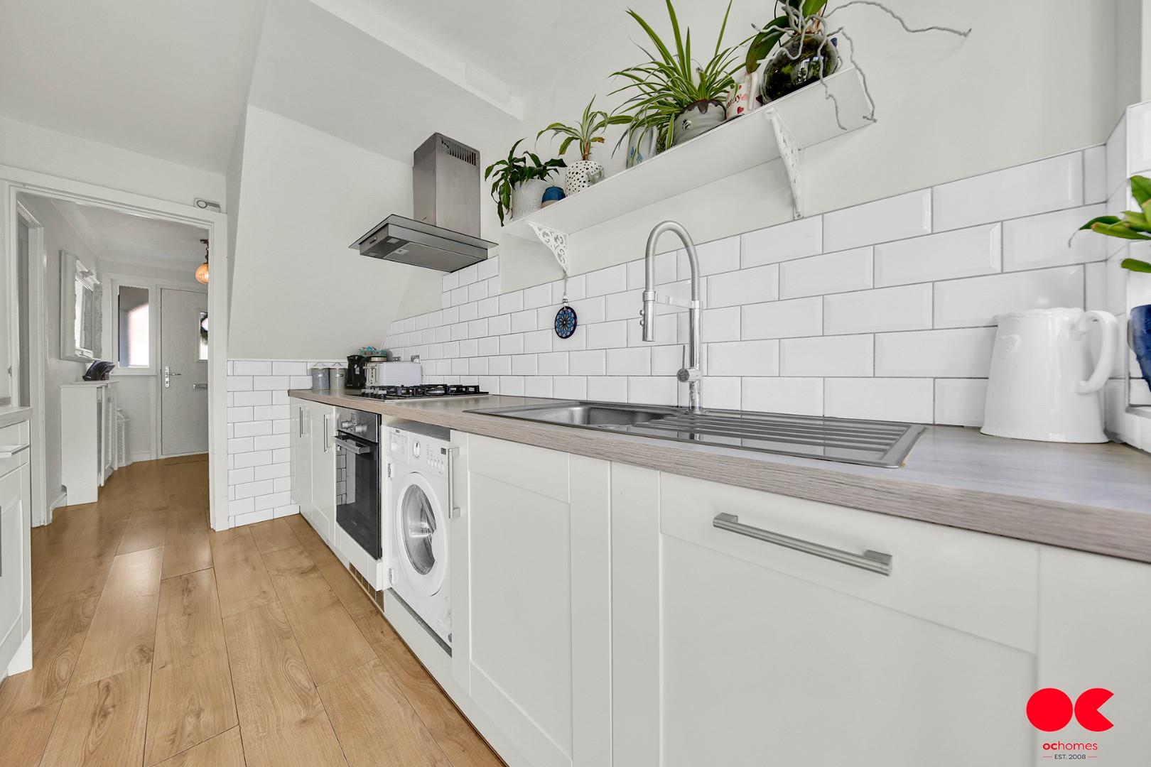 4 bed terraced house for sale in South Hall Drive, Rainham  - Property Image 17