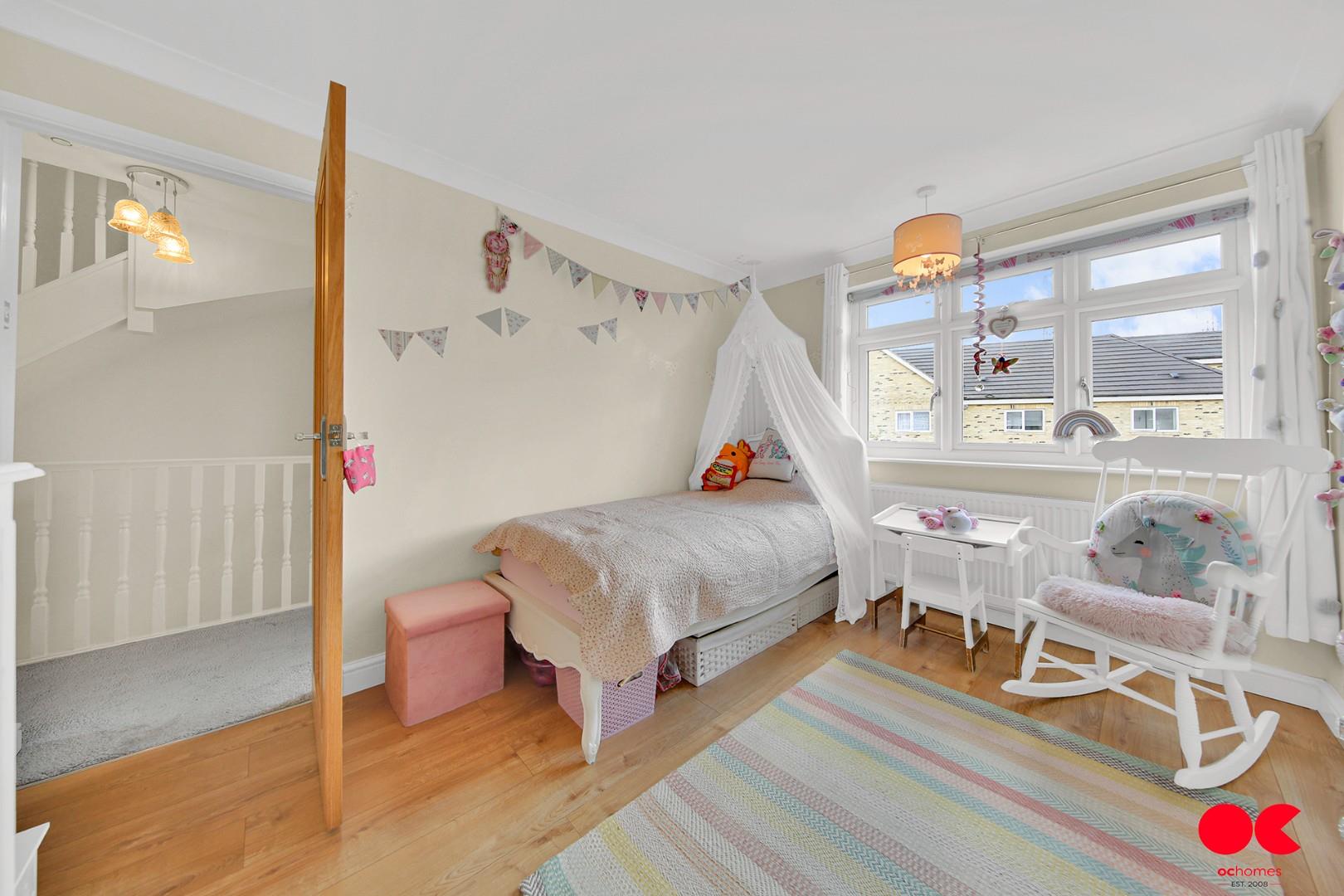 4 bed terraced house for sale in South Hall Drive, Rainham  - Property Image 23