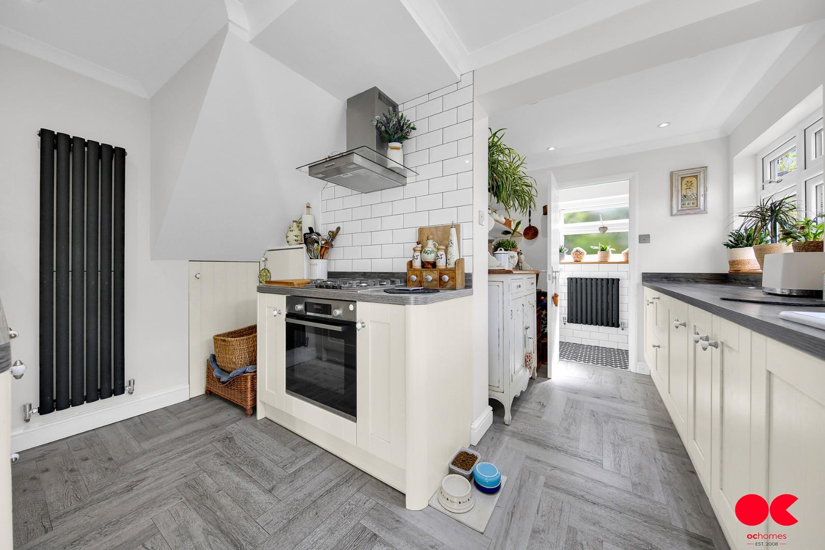 3 bed end of terrace house for sale in South Hall Drive, Rainham  - Property Image 21