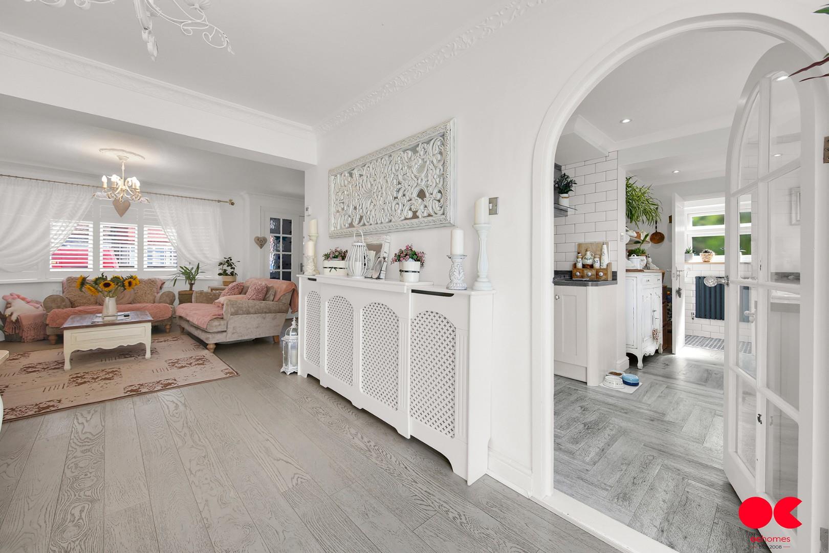 3 bed end of terrace house for sale in South Hall Drive, Rainham  - Property Image 20