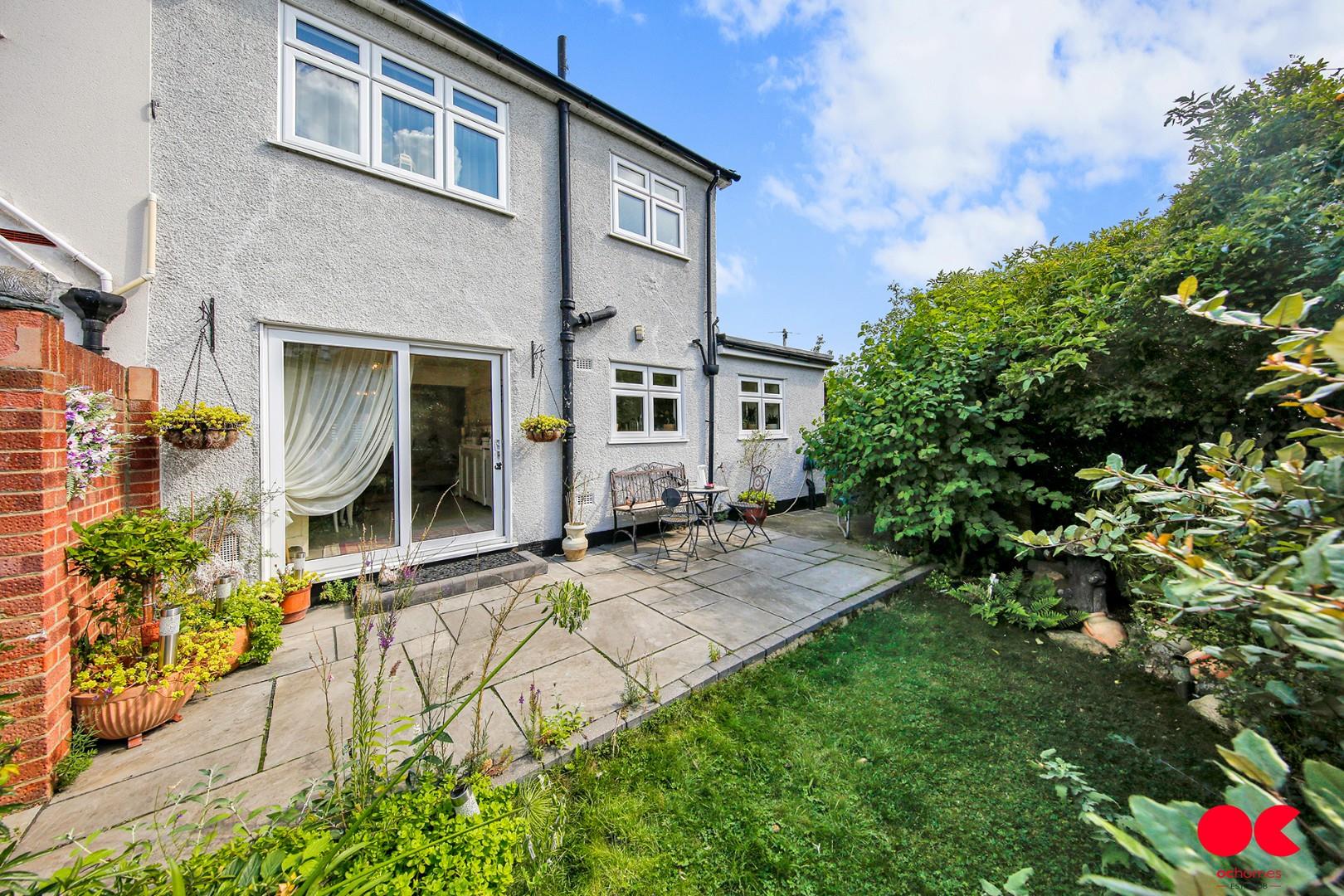 3 bed end of terrace house for sale in South Hall Drive, Rainham  - Property Image 33