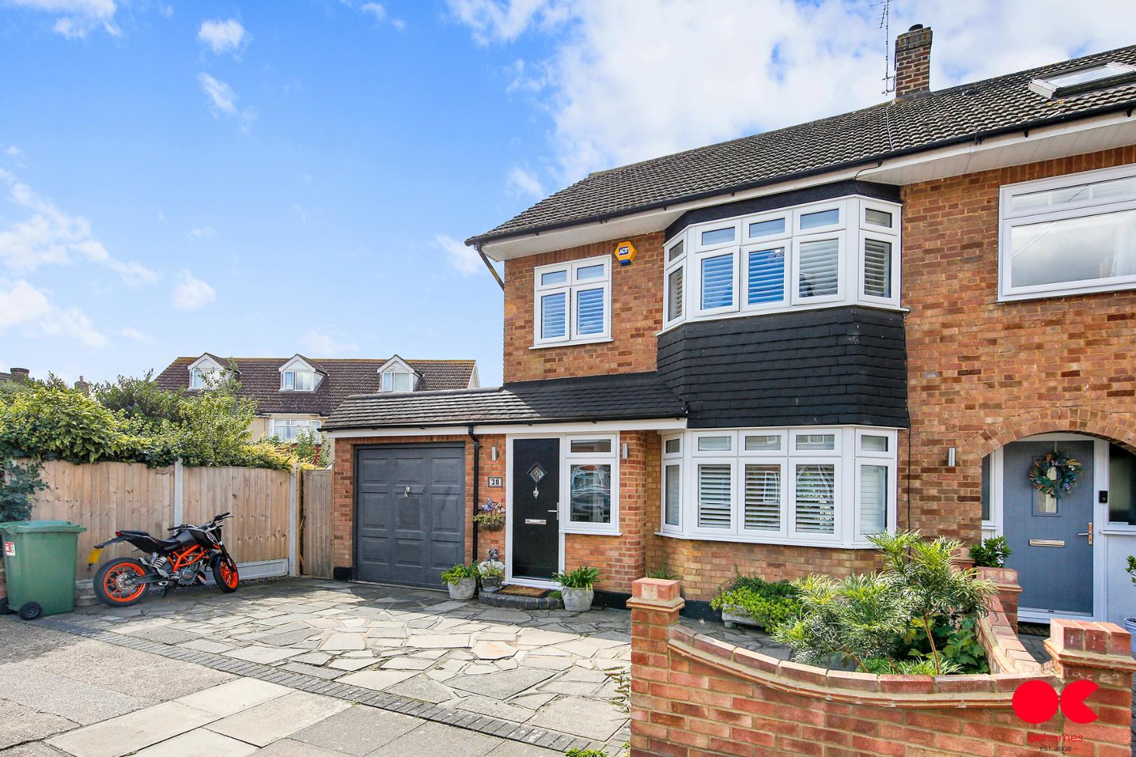 3 bed end of terrace house for sale in South Hall Drive, Rainham  - Property Image 41