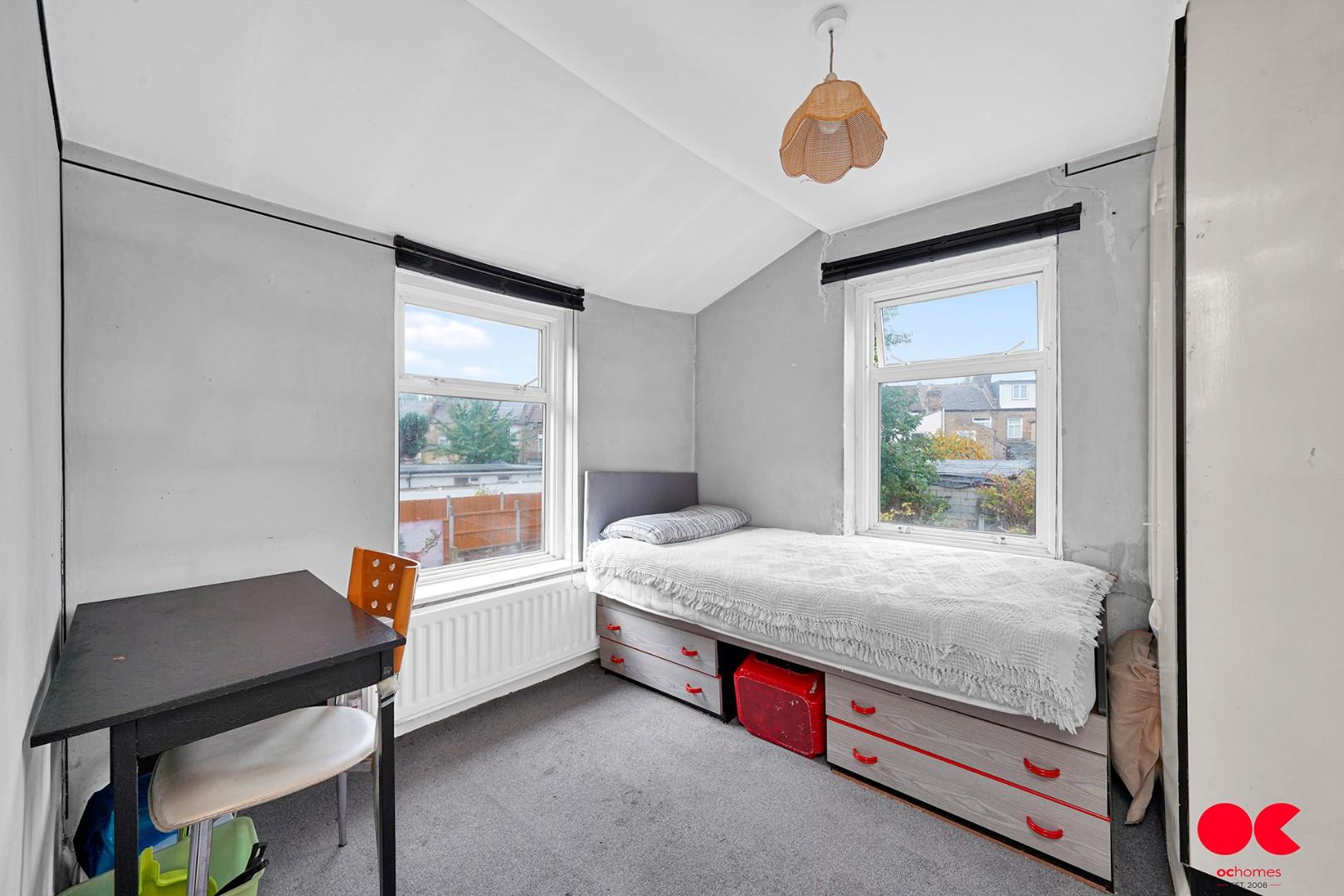 3 bed terraced house for sale in Nutfield Road, Leyton  - Property Image 5