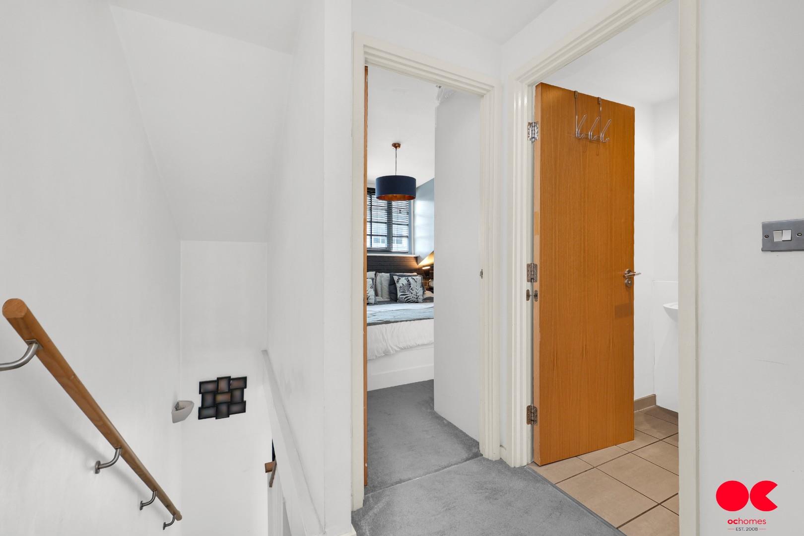 2 bed flat for sale in Kidman Close, Gidea Park  - Property Image 17