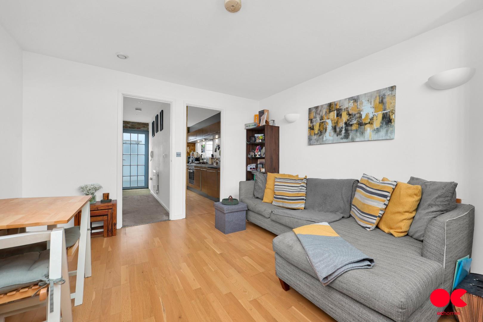 2 bed flat for sale in Kidman Close, Gidea Park  - Property Image 9