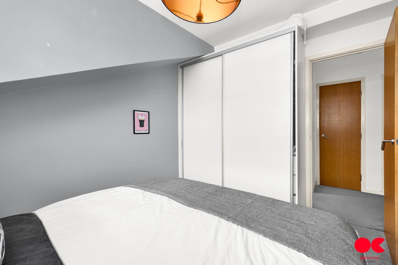 2 bed flat for sale in Kidman Close, Gidea Park  - Property Image 15