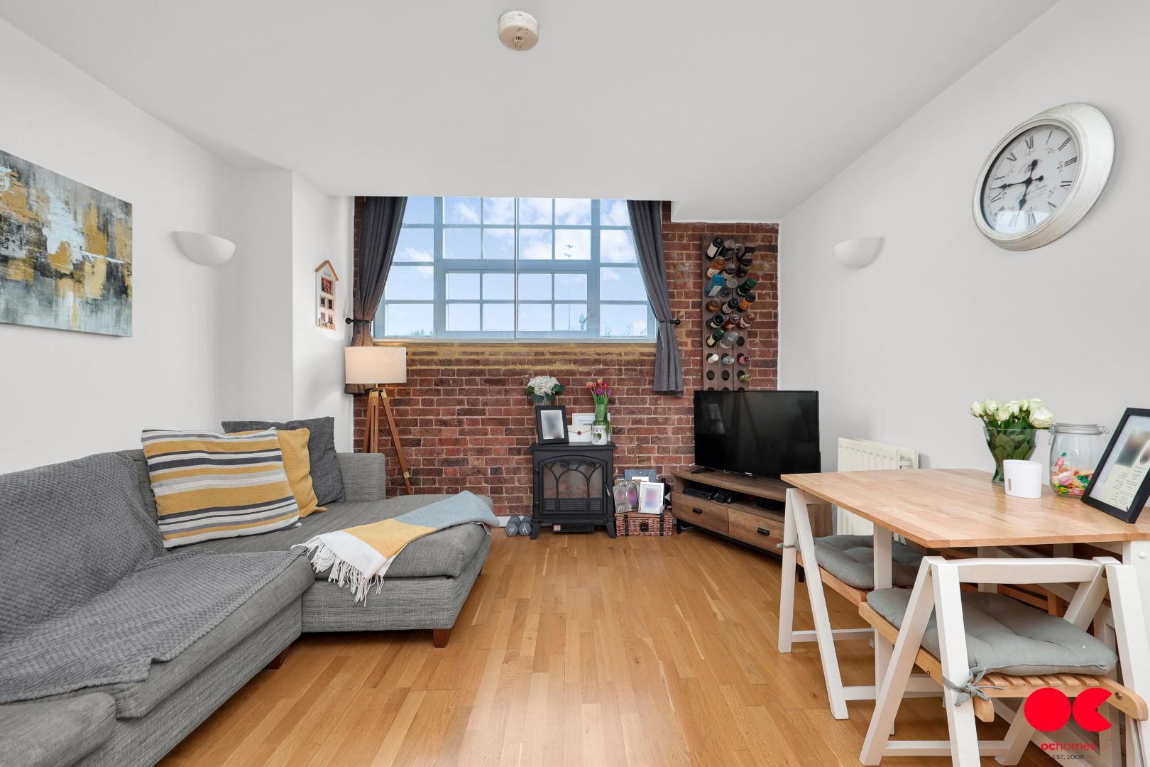 2 bed flat for sale in Kidman Close, Gidea Park  - Property Image 7