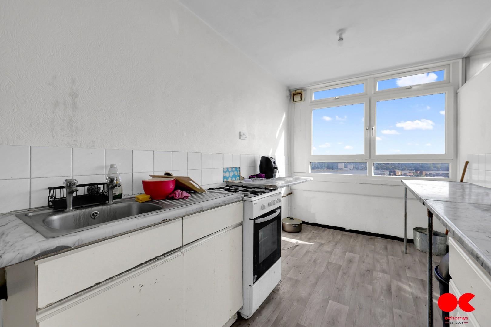 2 bed flat for sale in Stewart Street, Canary Wharf  - Property Image 12