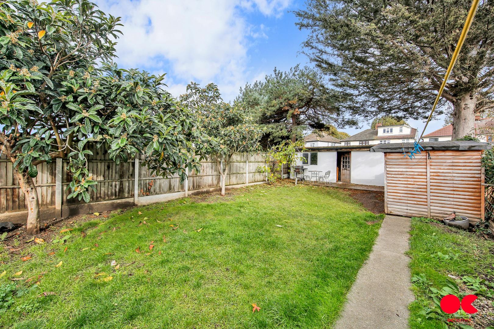 5 bed semi-detached bungalow for sale in Belmont Road, Hornchurch  - Property Image 30