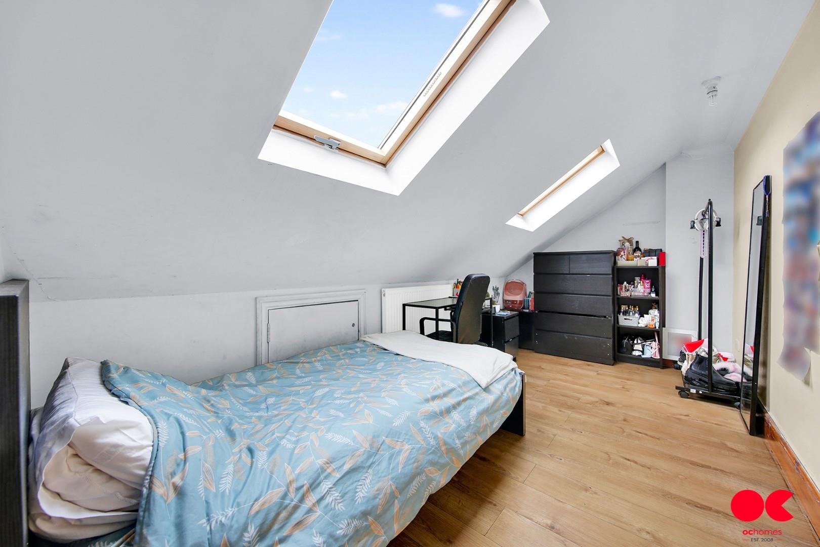 5 bed semi-detached bungalow for sale in Belmont Road, Hornchurch  - Property Image 8