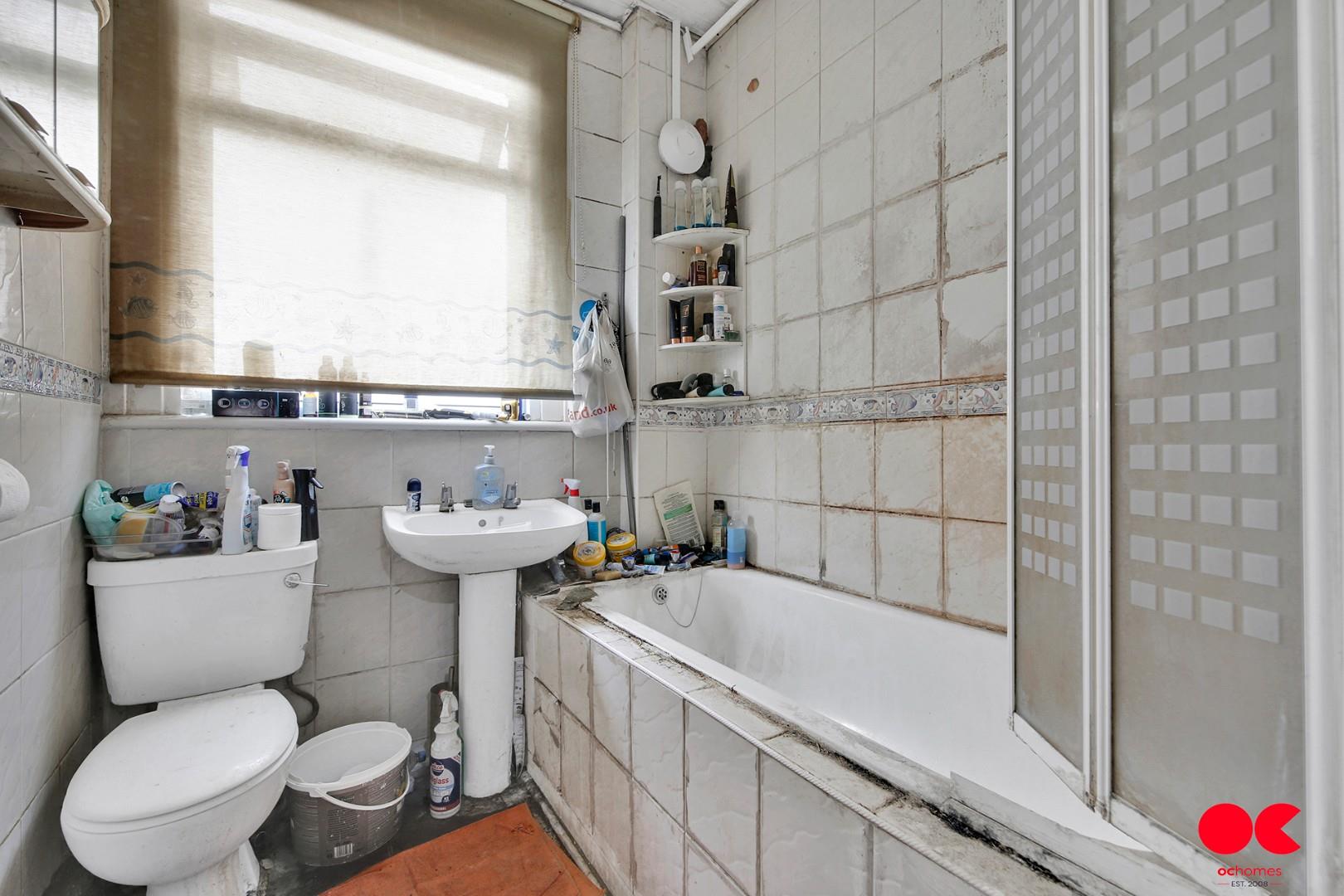 3 bed terraced house for sale in Sherrard Road, Forest Gate  - Property Image 5