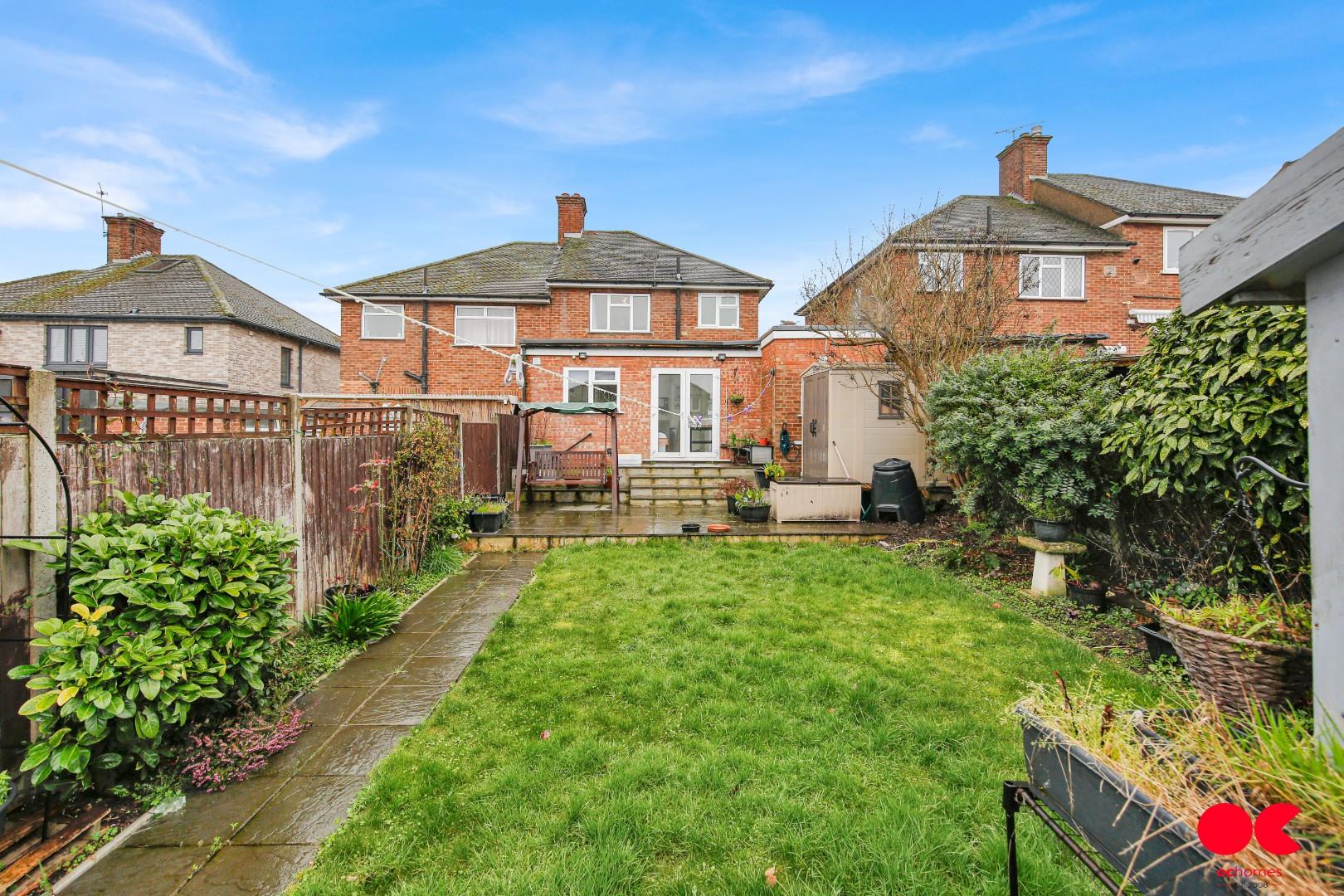 3 bed semi-detached house for sale in Clitheroe Road, Romford  - Property Image 26