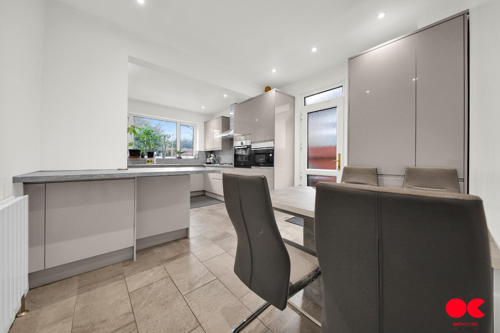 2 bed detached bungalow for sale in Epsom Road, Seven KIngs  - Property Image 10