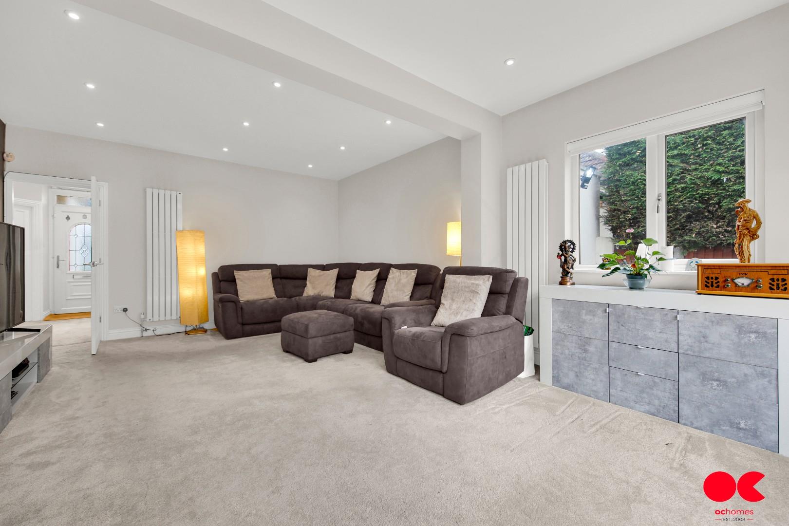 2 bed detached bungalow for sale in Epsom Road, Seven KIngs  - Property Image 11