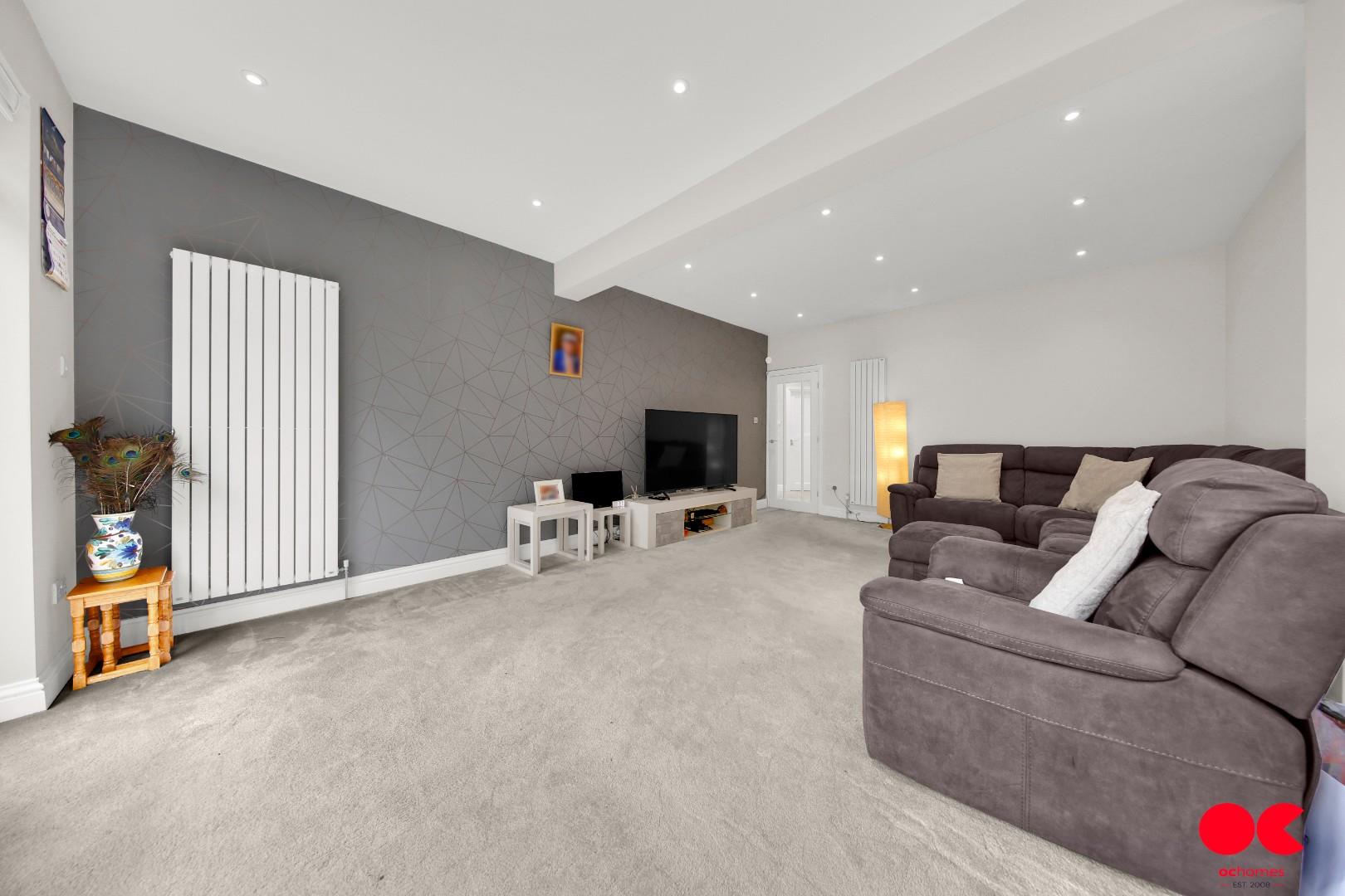 2 bed detached bungalow for sale in Epsom Road, Seven KIngs  - Property Image 13