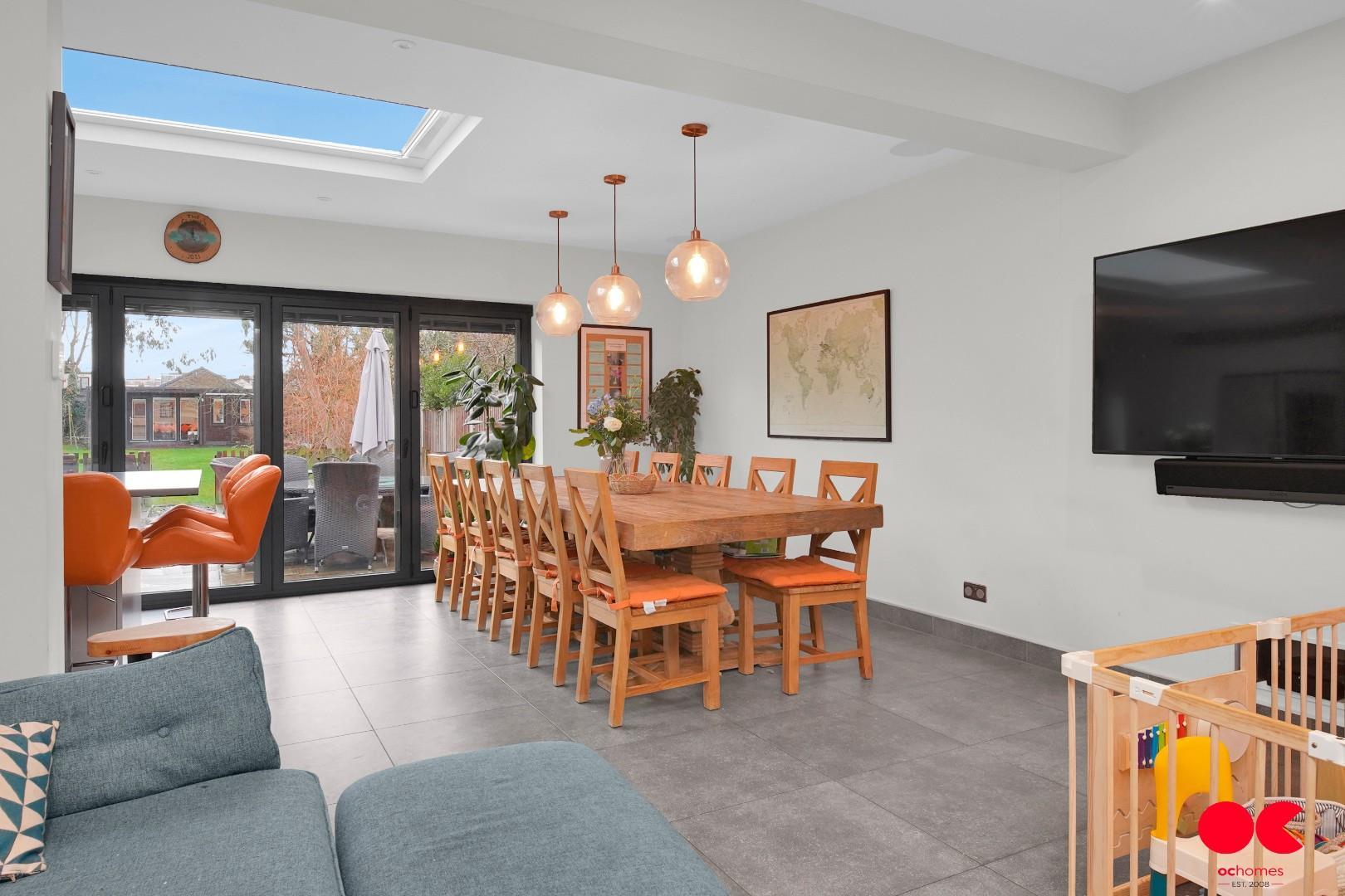 4 bed semi-detached house for sale in Ardleigh Green Road, Hornchurch  - Property Image 25