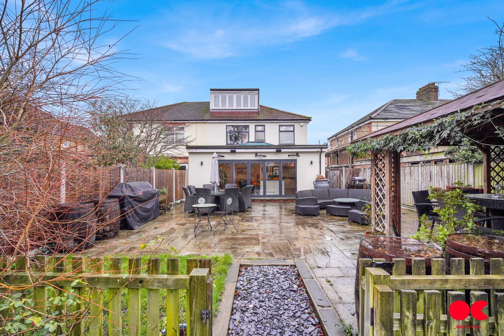 4 bed semi-detached house for sale in Ardleigh Green Road, Hornchurch  - Property Image 52