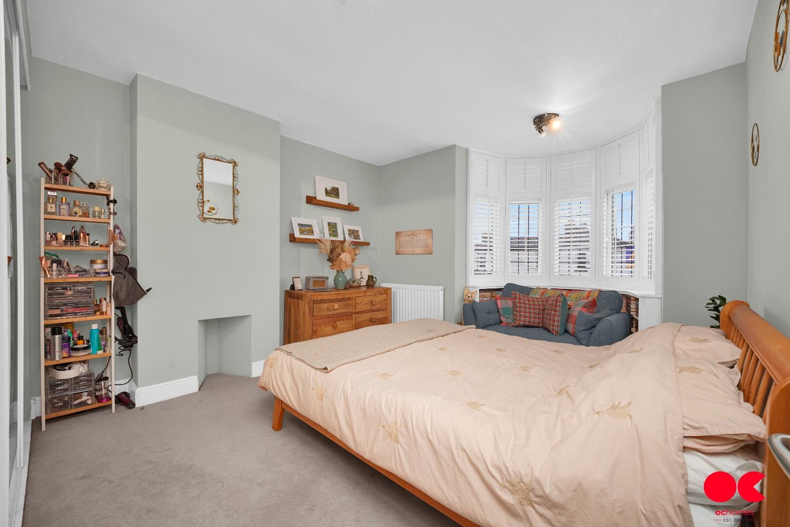 4 bed semi-detached house for sale in Ardleigh Green Road, Hornchurch  - Property Image 7