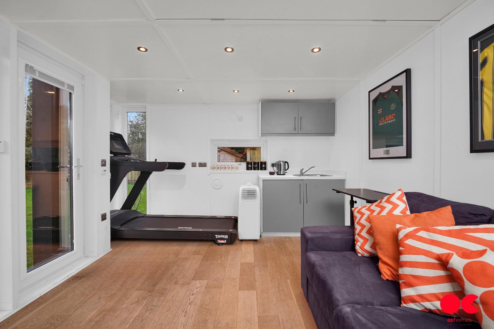 4 bed semi-detached house for sale in Ardleigh Green Road, Hornchurch  - Property Image 40