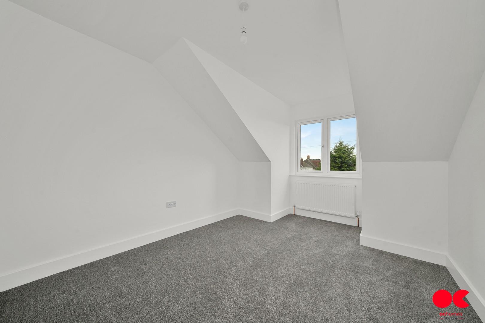 3 bed detached bungalow for sale in Plumpton Avenue, Hornchurch  - Property Image 18