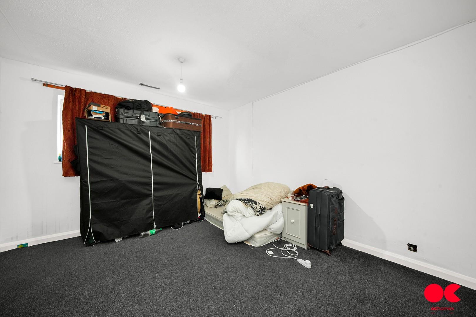 4 bed detached house for sale in Ernest Road, Emerson Park, Hornchurch  - Property Image 11