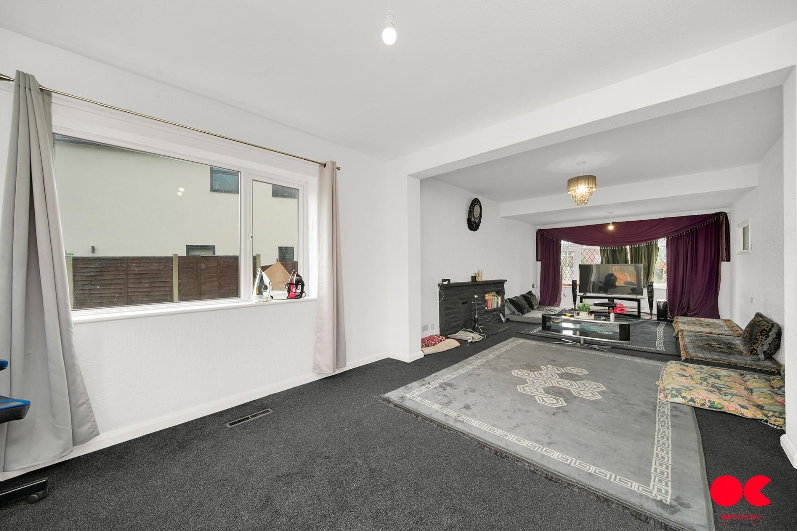 4 bed detached house for sale in Ernest Road, Emerson Park, Hornchurch  - Property Image 6