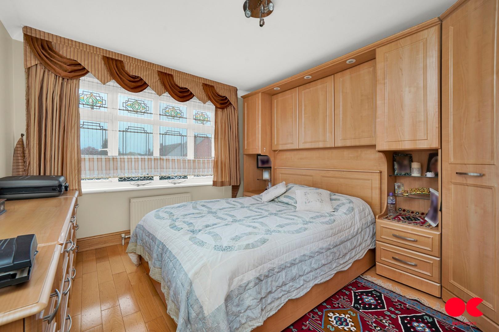 4 bed detached house for sale in Tyle Green, Emerson Park, Hornchurch  - Property Image 8