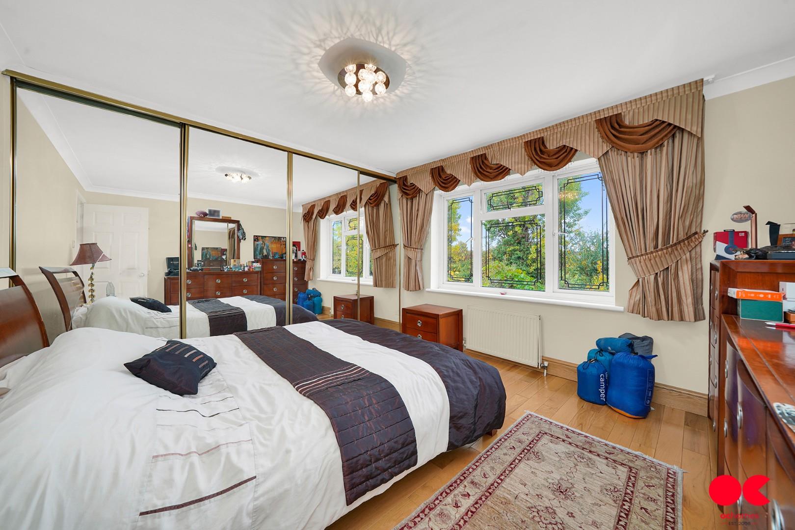 4 bed detached house for sale in Tyle Green, Emerson Park, Hornchurch  - Property Image 7