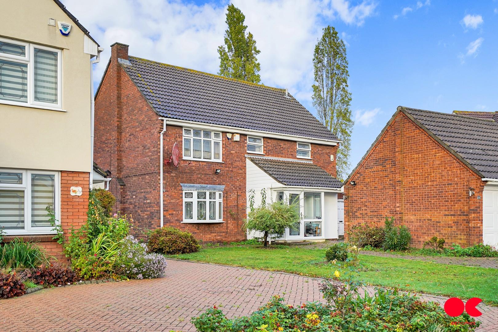 4 bed detached house for sale in Tyle Green, Emerson Park, Hornchurch - Property Image 1