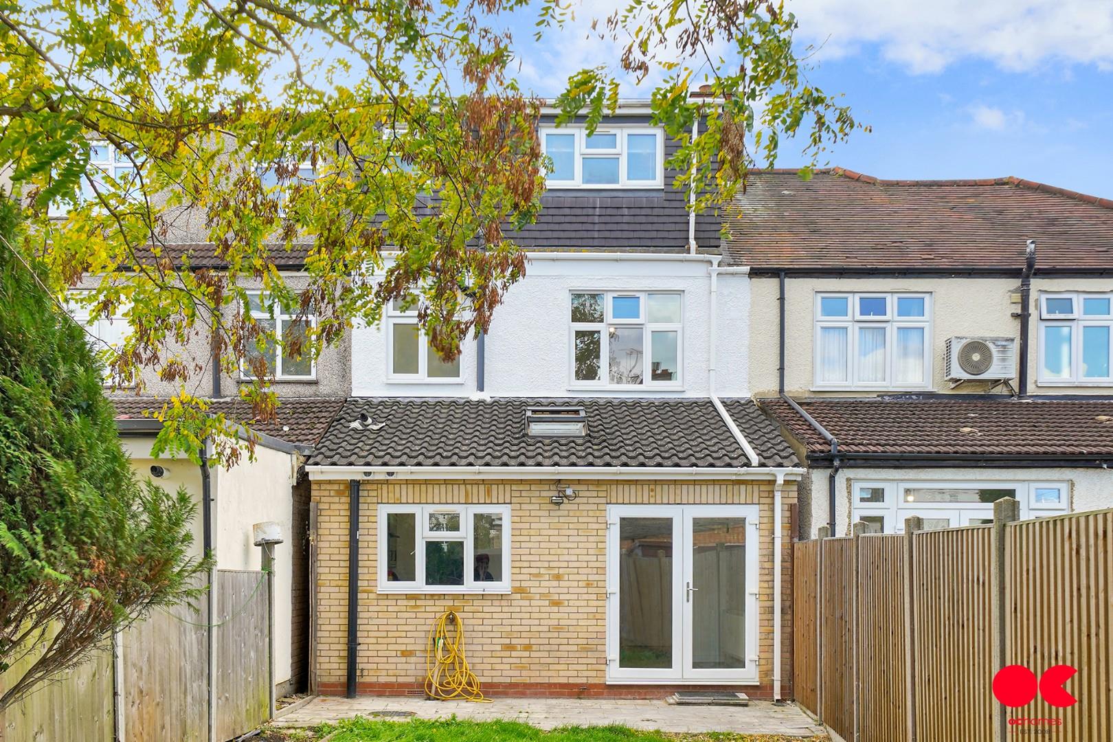 4 bed terraced house to rent in Aintree Crescent, Ilford  - Property Image 30