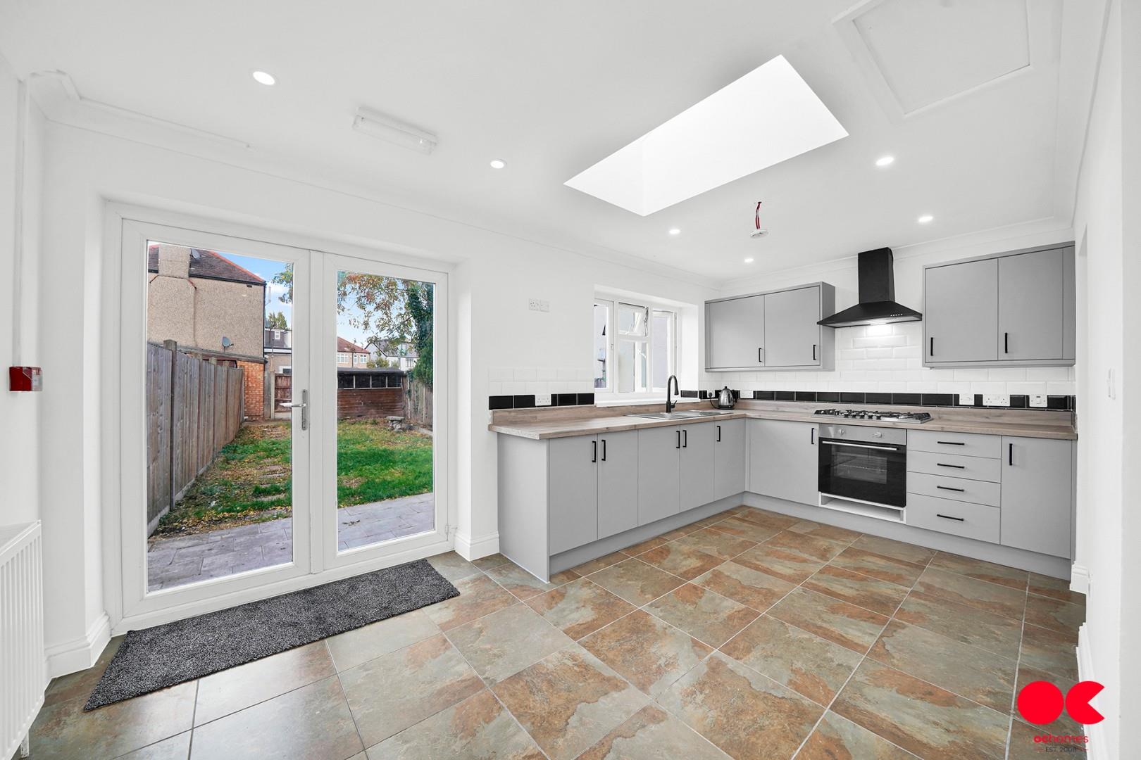 4 bed terraced house to rent in Aintree Crescent, Ilford - Property Image 1