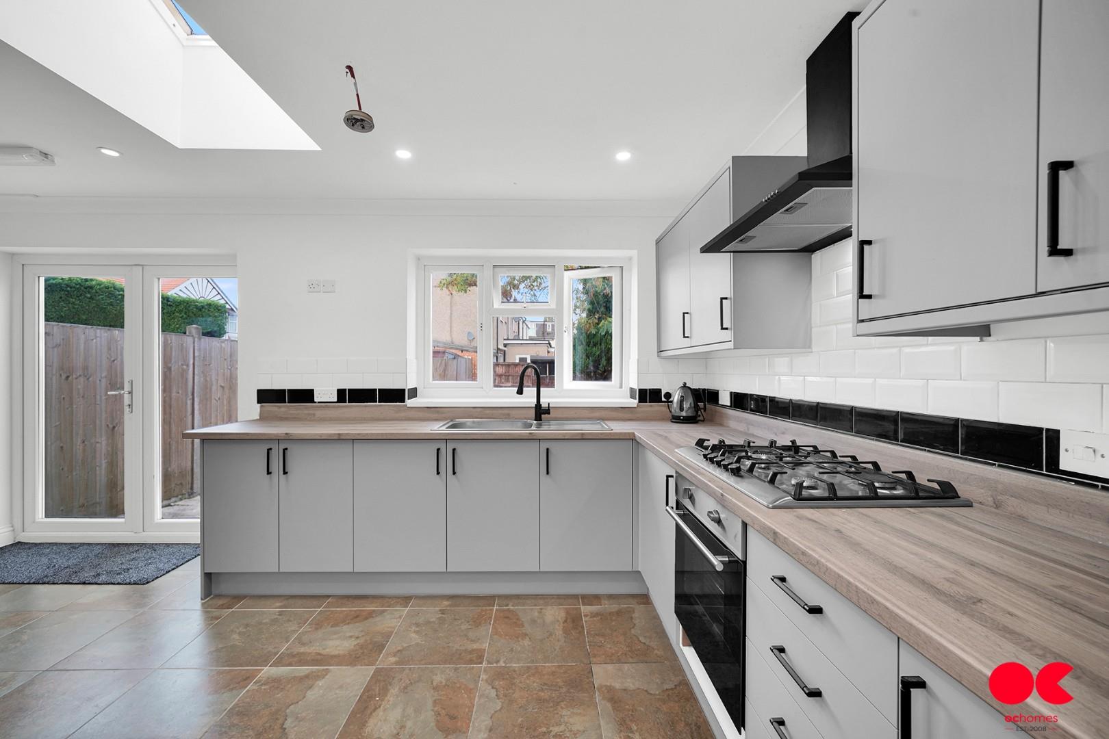 4 bed terraced house to rent in Aintree Crescent, Ilford  - Property Image 10