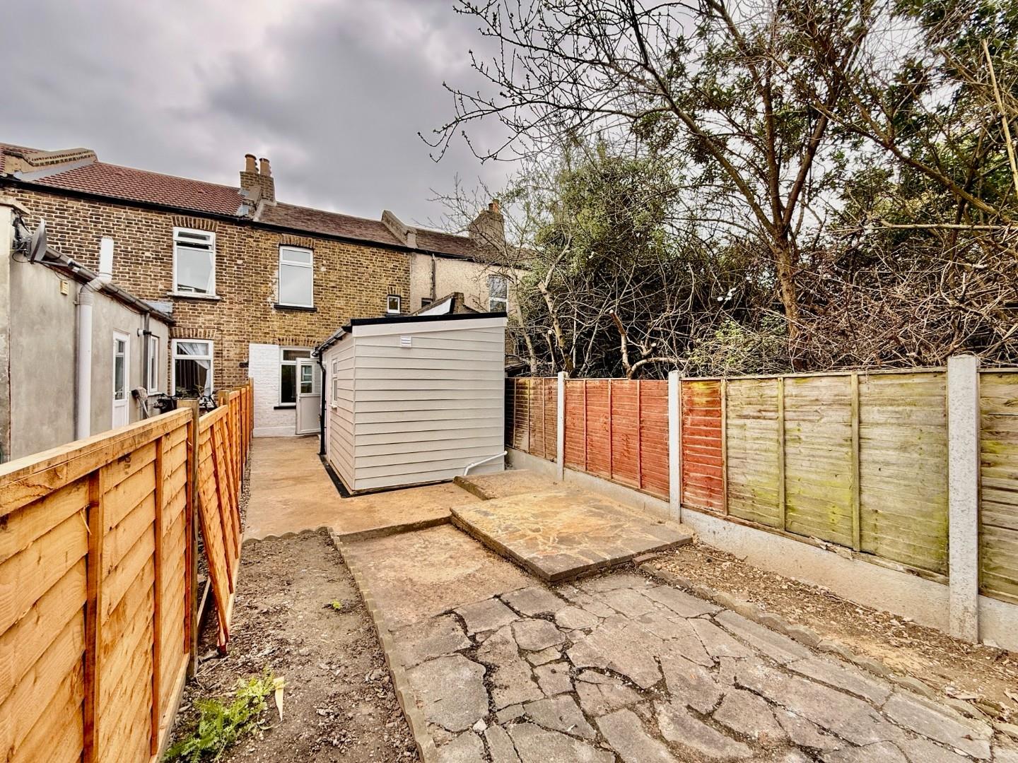 2 bed terraced house to rent in Tower Hamlets Road, London  - Property Image 10