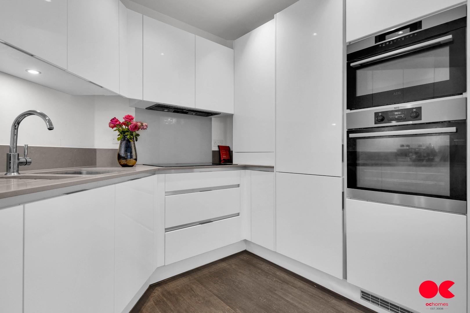 3 bed flat for sale in Jackdaw Close, Harold Wood  - Property Image 15