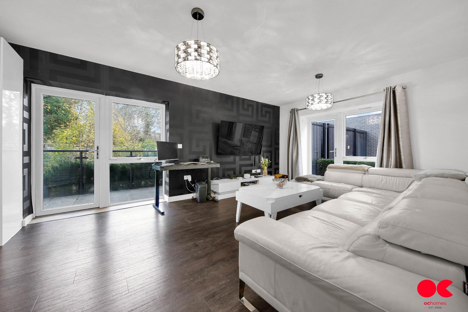 3 bed flat for sale in Jackdaw Close, Harold Wood