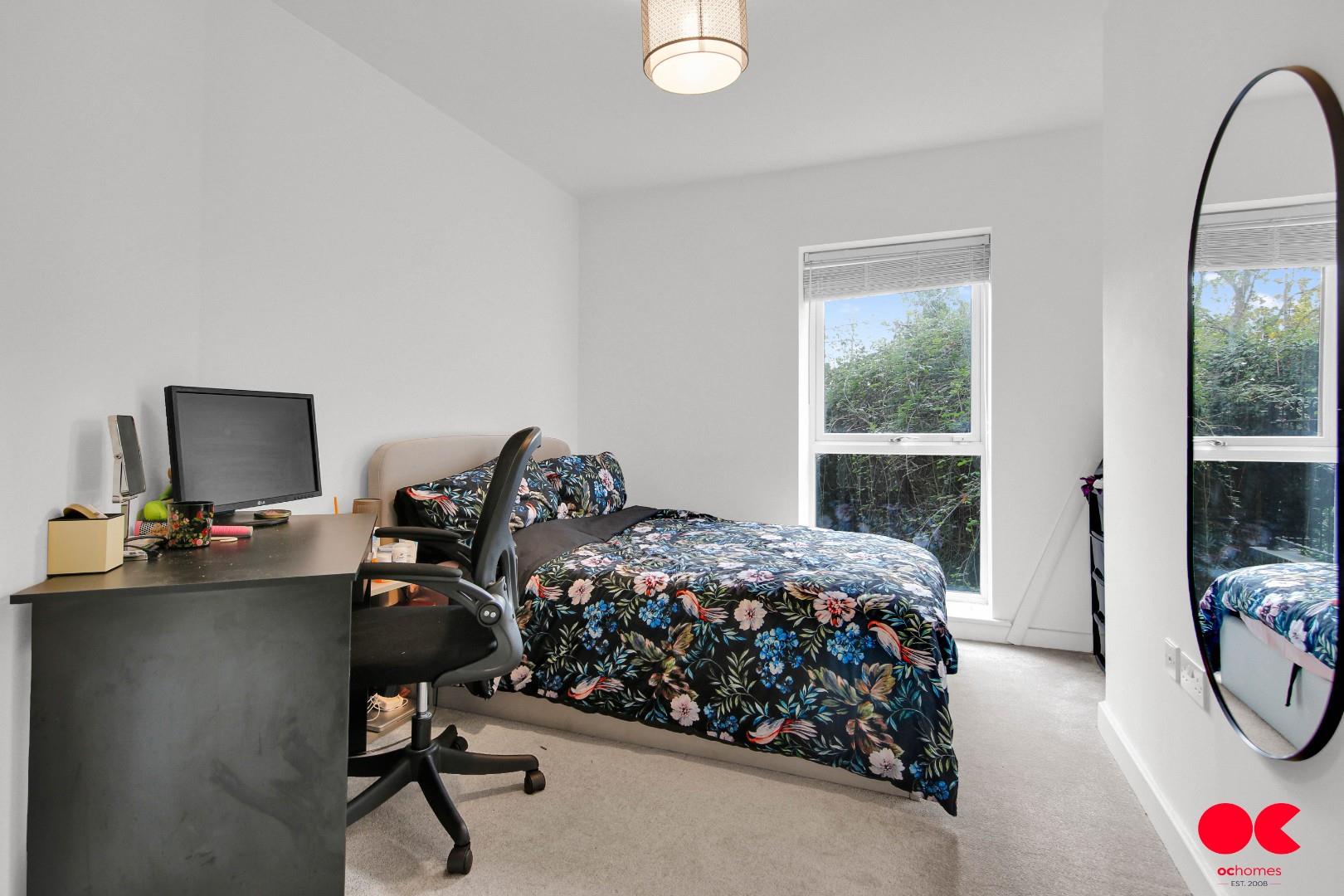 3 bed flat for sale in Jackdaw Close, Harold Wood  - Property Image 6