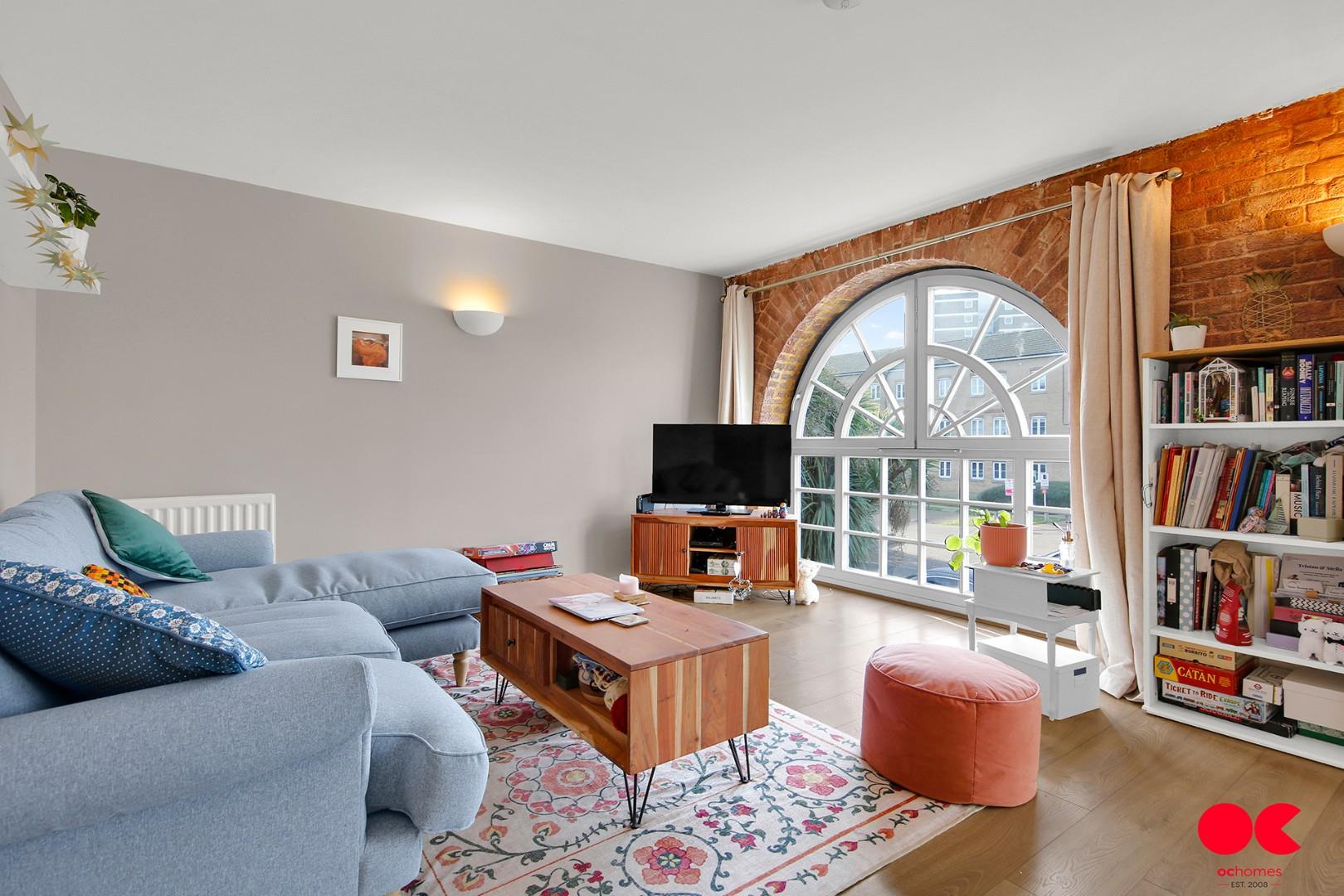 2 bed flat for sale in Kidman Close, Gidea Park  - Property Image 9
