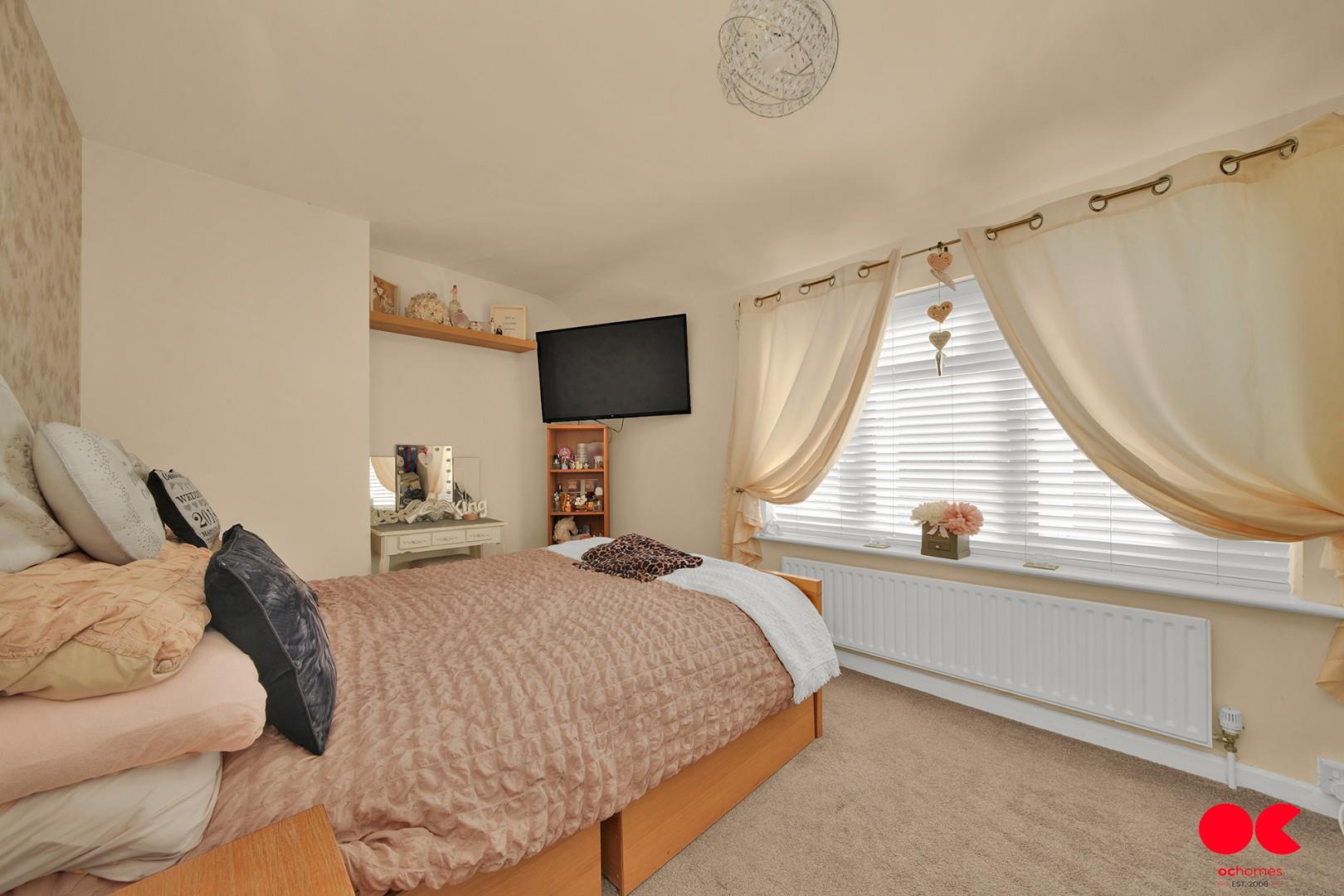 3 bed terraced house for sale in Connor Road, Dagenham  - Property Image 5