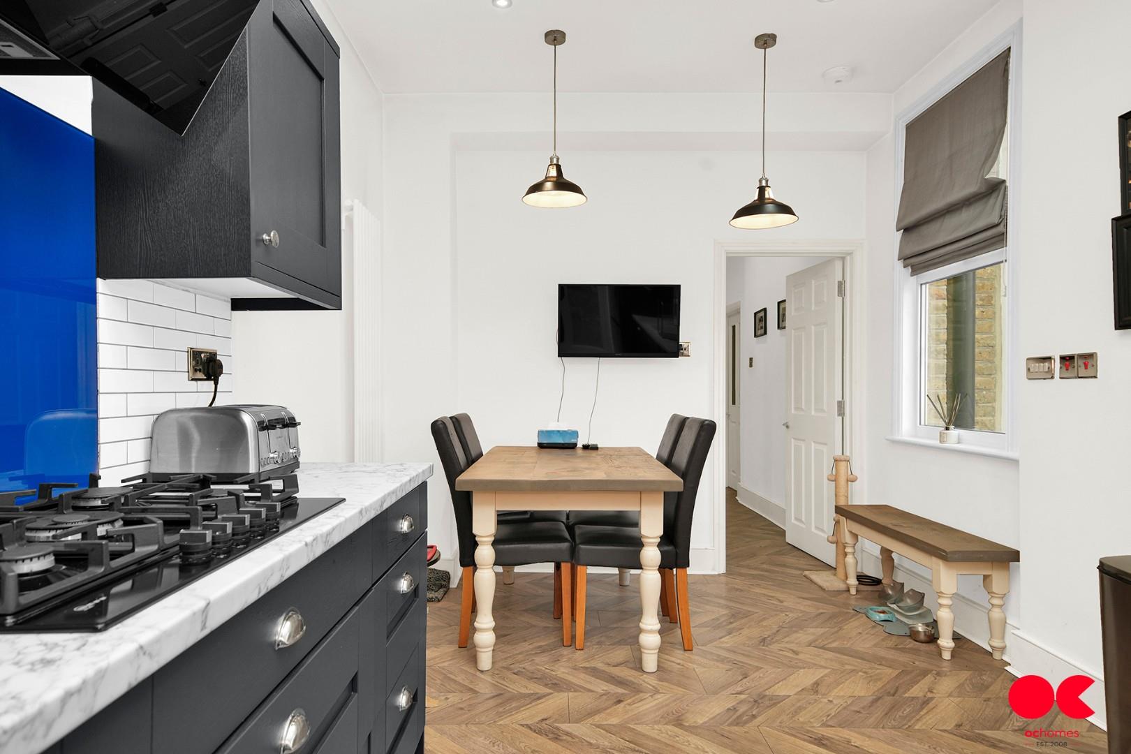 3 bed terraced house for sale in Charlbury Gardens, Goodmayes  - Property Image 20