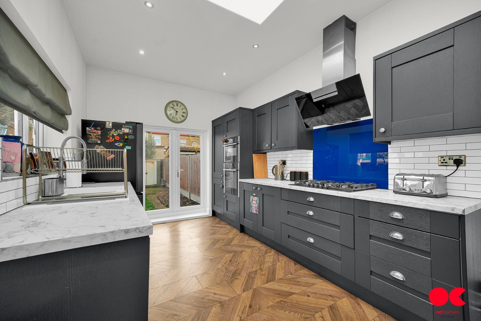 3 bed terraced house for sale in Charlbury Gardens, Goodmayes  - Property Image 15