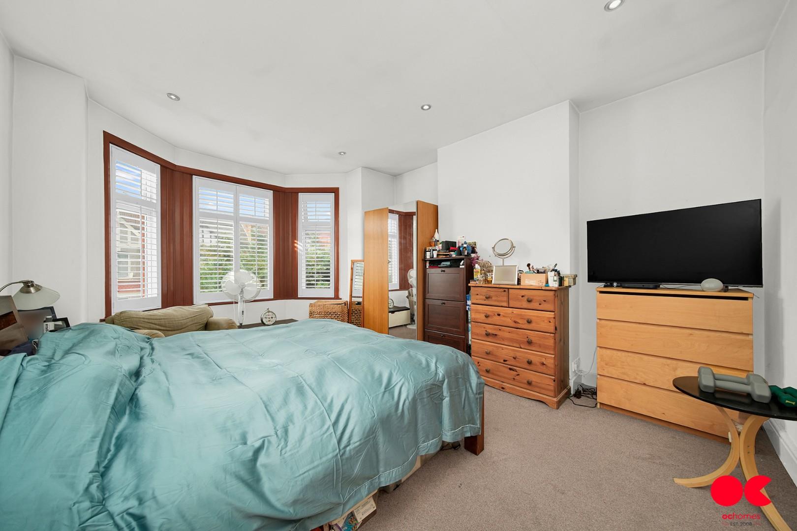 3 bed terraced house for sale in Charlbury Gardens, Goodmayes  - Property Image 23